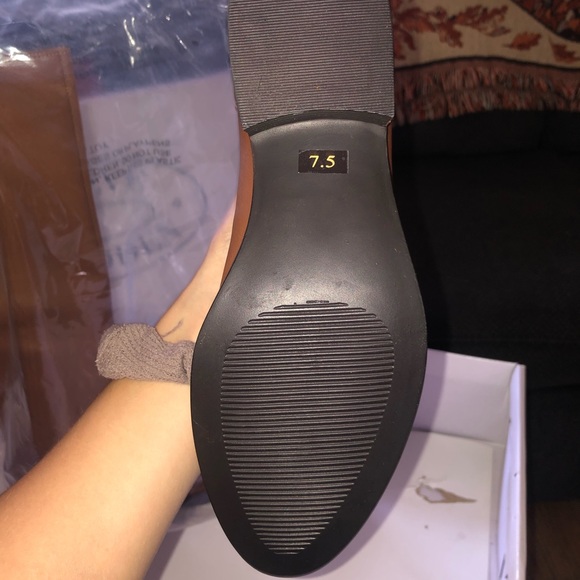 Boots - Picture 2 of 3